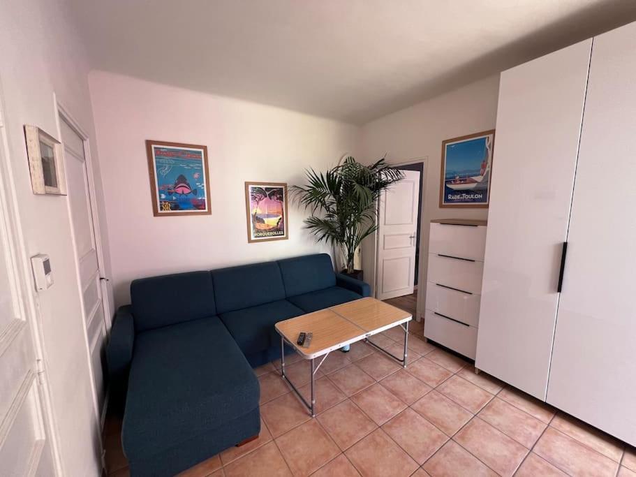 Maison Dans Les Rues Pietonnes Du Vieux Hyeres Ngoại thất bức ảnh