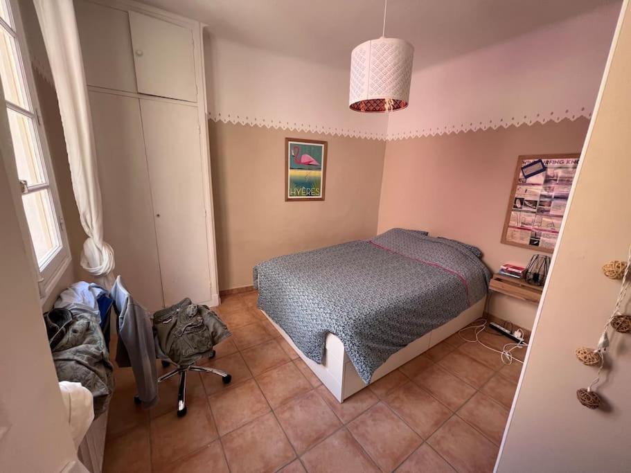 Maison Dans Les Rues Pietonnes Du Vieux Hyeres Ngoại thất bức ảnh